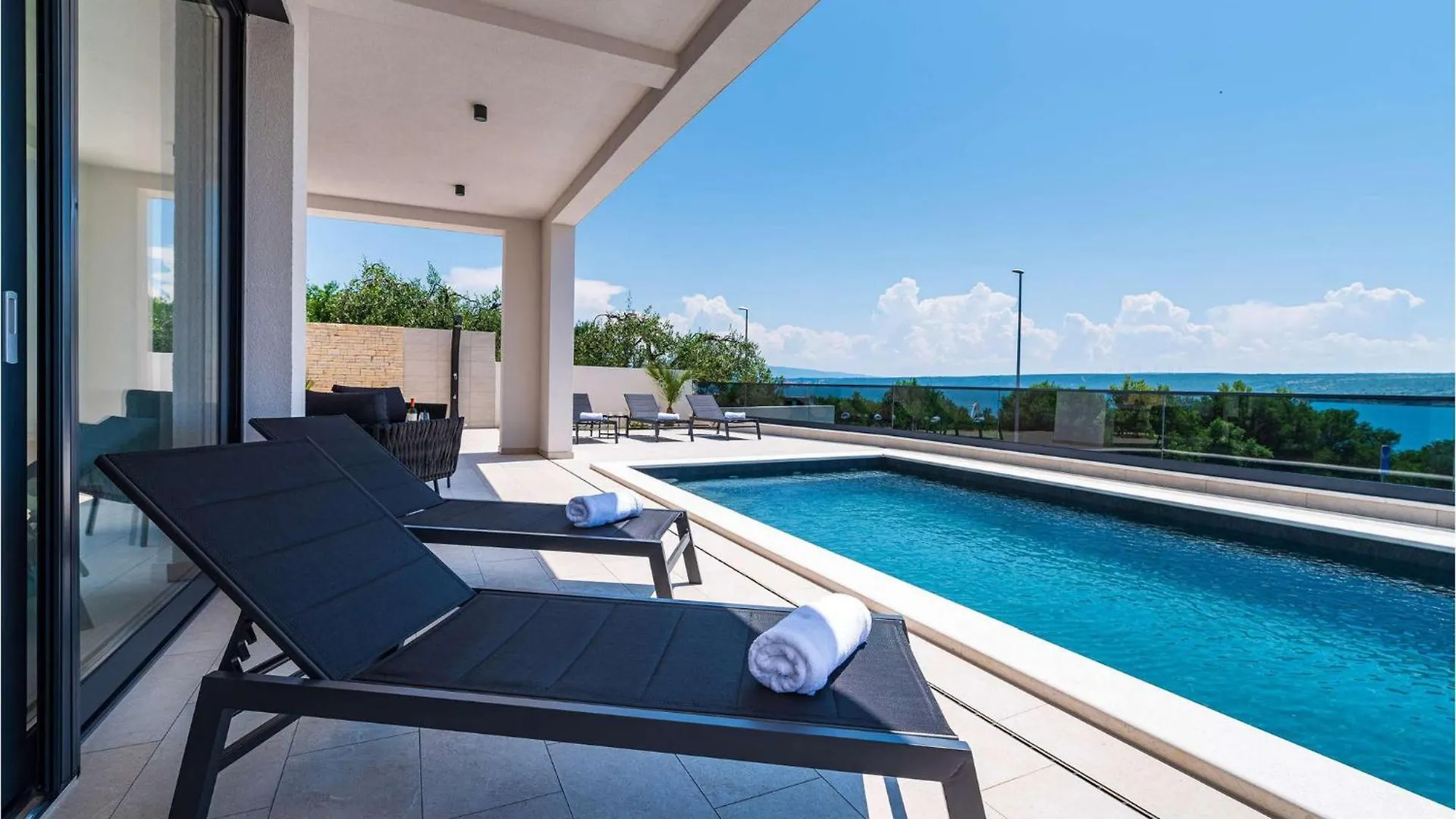 Villa S Posedarje Croatia